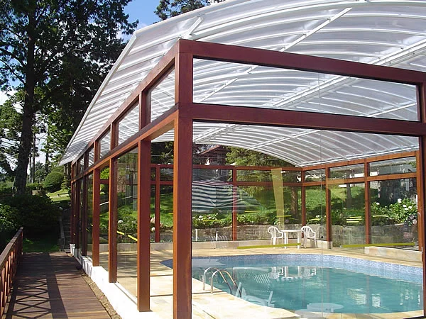 Toldo Fixo de Policarbonato em Promoção + Dicas + Modelos!